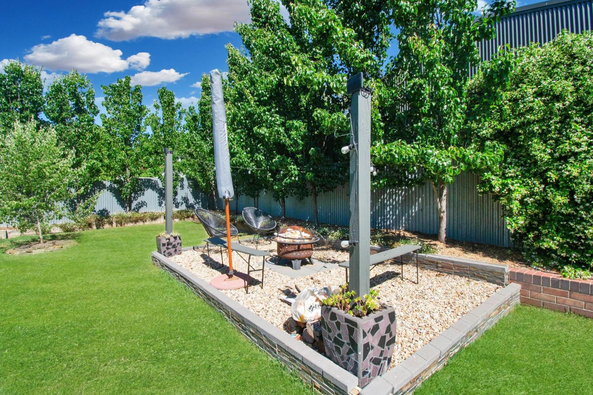 Villa The Macleay - Poolside Entertainer, Pet Friendly Wagga Wagga Exterior foto